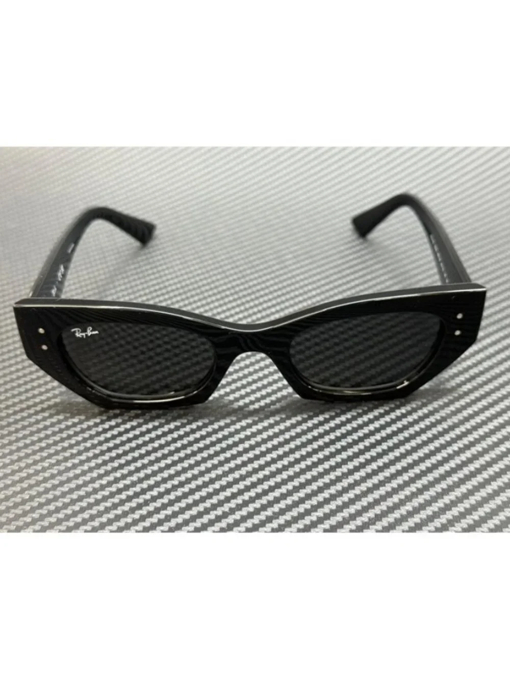 New Ray-Ban Men Black Sunglasses 52-22-145